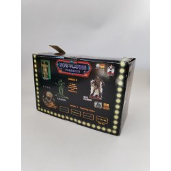 The Thing MacReady In Kennel 2006 Box Set Sota Toys Now Playing Présent Figurine
