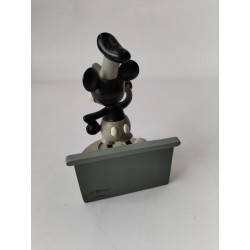 Figurine horloge DISNEYLAND PARIS Mickey Steamboat Willie résine Disney 13 cm 