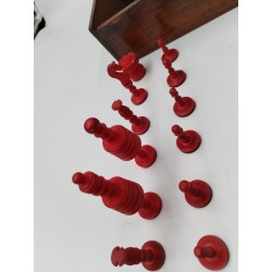 Antiquités fin du 19e pièces d'échecs de petite taille en os Jeu Échec Jeux 
