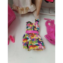 Barbie 1977 Poupée Mattel Dressing Armoire Valise Robe Deluxe Fashion Avenue