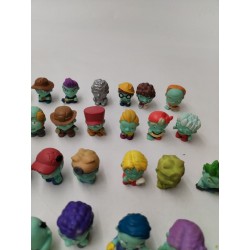 Lot De 47 Figurines Zombie City Bouncers Figure Collection