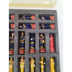 The Chessmen Pompier Fireman Jeux D'échecs Jeu Echec Classique Comme Neuf