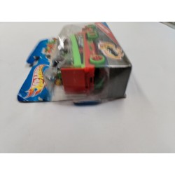 Hot Wheels Truckin Transporteurs Team Alien Race Crew Zone 51