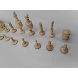 Antiquités fin du 19e pièces d'échecs de petite taille en os Jeu Échec Jeux 