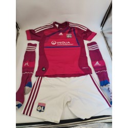 Ensemble OL Olympique Lyonnais Maillot short Chaussettes Football Adidas 12 Ans