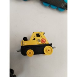 LOT de 8 LOCOMOTIVE TRAIN THOMAS AND FRIEND METAL MATTEL 2013 Jeu Jouet Trains