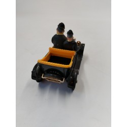 Poli Toys Ford Auto Di Stanlio E Ollio Laurel Et Hardy Voiture 1:24 Jeu Jouet