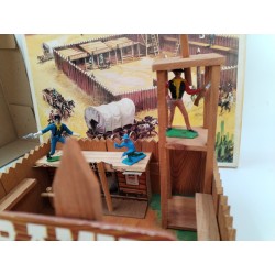 Fort Laramie Comansi Starlux Crescent Toy Jeu Ancien Geronimo Vs Buffalo Bill