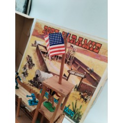 Fort Laramie Comansi Starlux Crescent Toy Jeu Ancien Geronimo Vs Buffalo Bill