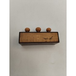 Rare Signé Saive Marqueur de cap en bois travail de ponton trois cylindre Numéro