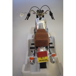 Yamaha Custom New York 16247 Superbike Guiloy 1:6 Metal véhicule moto jouet collection