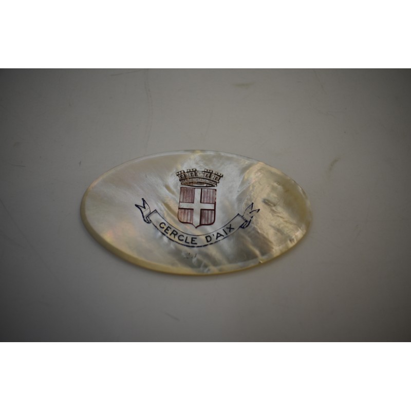 Cinq Mille Francs jetons plaque nacre ciselé Casino Grand cercle Aix les bains Numéro 28 ancien collection