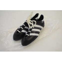 Adidas paire de Copa mundial objet publicitaire miniature vintage retro neuf 10 centimètres