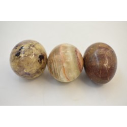 Lot de 3 oeufs en marbre pierre semi environ 7 centimètres