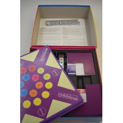 Quizintrus Edition winning moves quiz jeu de société jeux intrus logique chance strategie