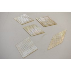 Lot de 5 jetons plaques nacre ciselée ancienne mise jeux cartes casino jeu ancien