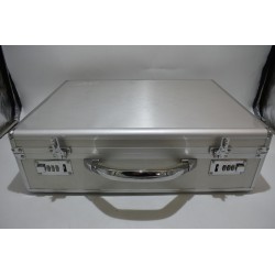 007 James Bond Valise Ultimate Edition malette coffret 20 Dvd dont 10 neuf carte collector numérotée affiches films