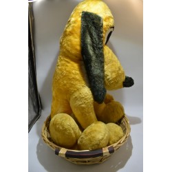 Walt Disney Character California Stuffed Toys Pluto peluche géante dans son panier jouet