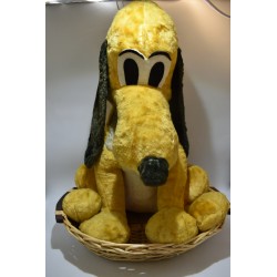 Walt Disney Character California Stuffed Toys Pluto peluche géante dans son panier jouet