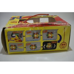 Nikko Cricket Young 1/18 Scale Radio Control Preschool Voiture Télécommandée