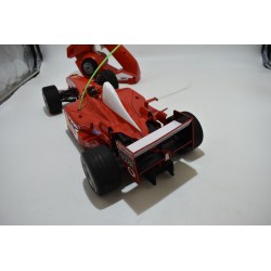Voiture de course F1 radiocommandé R/C Nikko Ferrari F2005 échelle 1:10 avec telecommande jouet pilote formule 1