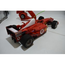 Voiture de course F1 radiocommandé R/C Nikko Ferrari F2005 échelle 1:10 avec telecommande jouet pilote formule 1