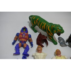 Lot Figurine Vintage retro MOTU master of the universe musclor mattel  Heman maitre de l'univers tigre accessoires épees