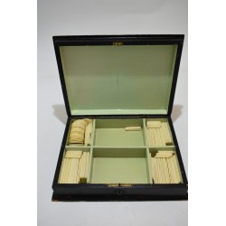 Boite de mises coffret a jeux ancien jeu nouveaux reunis jetons plaques poker dés cartes paris napoleon