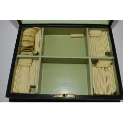 Boite de mises coffret a jeux ancien jeu nouveaux reunis jetons plaques poker dés cartes paris napoleon