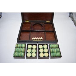 Coffret Napoléon mises jetons ancien ciselé teinté jeux nouveaux reunis boite bois plaques cartes dés poker d'as dé jeu
