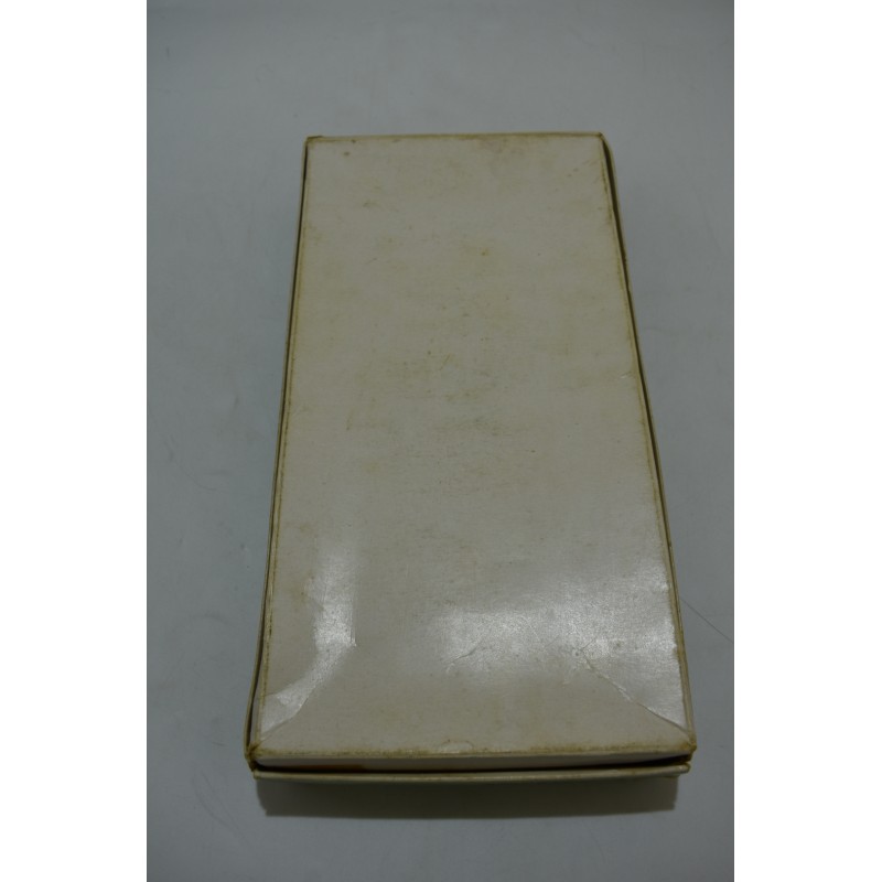 Jeu D'echecs Pieces en buis Lardy International pieces avec echiquier regle jeu de société bois buis coffret