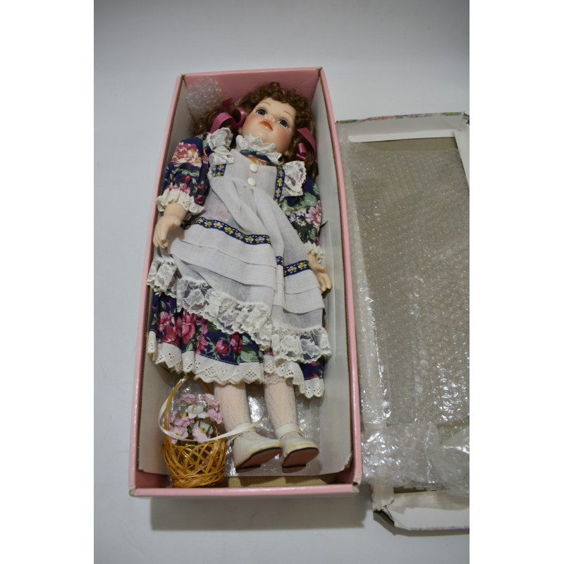 Grande poupée décorative en porcelaine Marguerite jouet jeu figurine