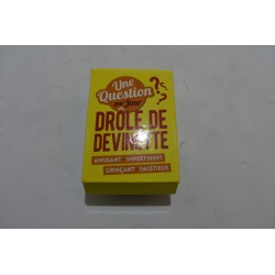 Drole de devinette Une Question par jour jeu de société jeux cartes amusant hugo & cie