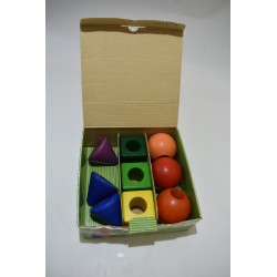 Géo Stack Plan toys Djeco jouet bois formes et couleurs jeu Eveil jeux