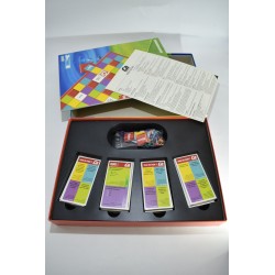 Ca M'interesse ! le jeu Edition Ravensburger jeux de société play bac quiz questions famille