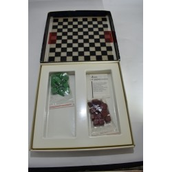 Trinome Jeu de société jeux creation médaille d'argent Lépine échec trio échecs dames plateau