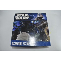 Star Wars Edition Asteroid Escape jeu de société jeux guerre des etoiles 2010 lucasfilm