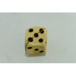 Dé secret ancien mini boite rare dés permettant de ranger un secret
