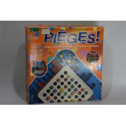 Pieges ! Edition Mb jeux jeu de société bille piège plateau trappe