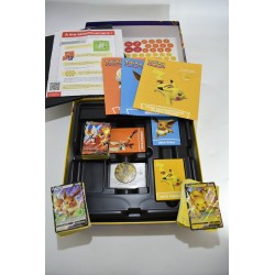 Pokémon Academie de Combat 2022 jeu de société cartes pokemon pikachu evoli pyrobut carte jcc