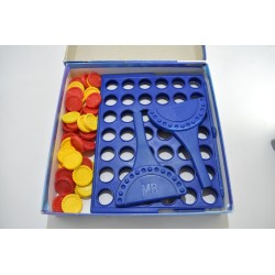 Puissance 4 Mb jeux Edition 1999 Hasbro jeu de société quatre pions alignés advance flip classique