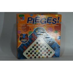 Pieges ! Mb Edition jeux jeu de société bille piège plateau trappe