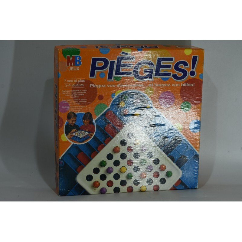 Pieges ! Mb Edition jeux jeu de société bille piège plateau trappe