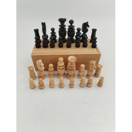 Jeux D'échecs Régence Jeu Échec Cafe Paris Bois Tourné Échiquier