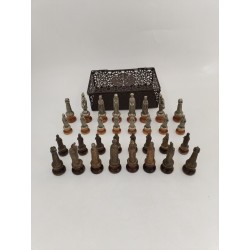 PIECES DE JEU D'ECHEC COMPLET METAL SOCLE BOIS STYLE MÉDIÉVAL Jeux Échecs Échec 