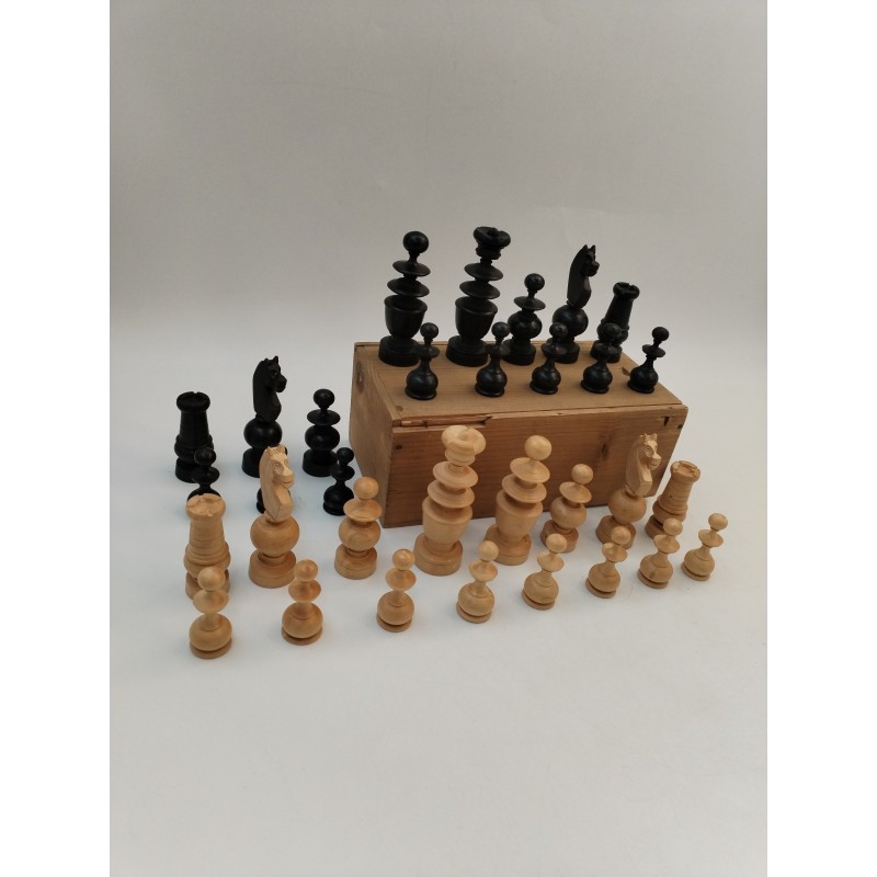 Ancien Jeux d'échecs style REGENCE Jeu Échec Reine 9 Old REGENCY chess set Ancien Jeux d'échecs style REGENCE Jeu Échec Reine 9 Old REGENCY chess set