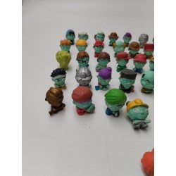 Lot De 47 Figurines Zombie City Bouncers Figure Collection