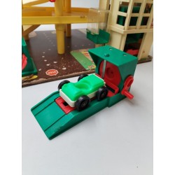 Fisher Price Toys 1970 Parking Ramp Service Centre Elevator 930