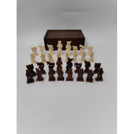 Jeu D'échecs Jeux Ancien Os Teinté Boite Bois Rangement Sculpté Main