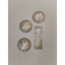 Lot De 4 Jetons Anciens Mises Nacre Gravé Ciselé Fleurs Poker Casino Jeu Jeux 